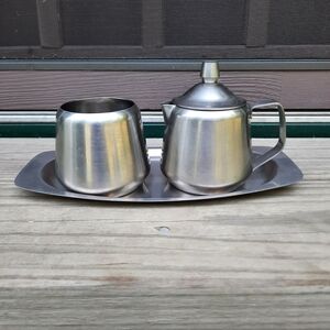 Vintage Oneida 18/8 Stainless Steel Astrid Creamer And Covered Sugar Bowl Set